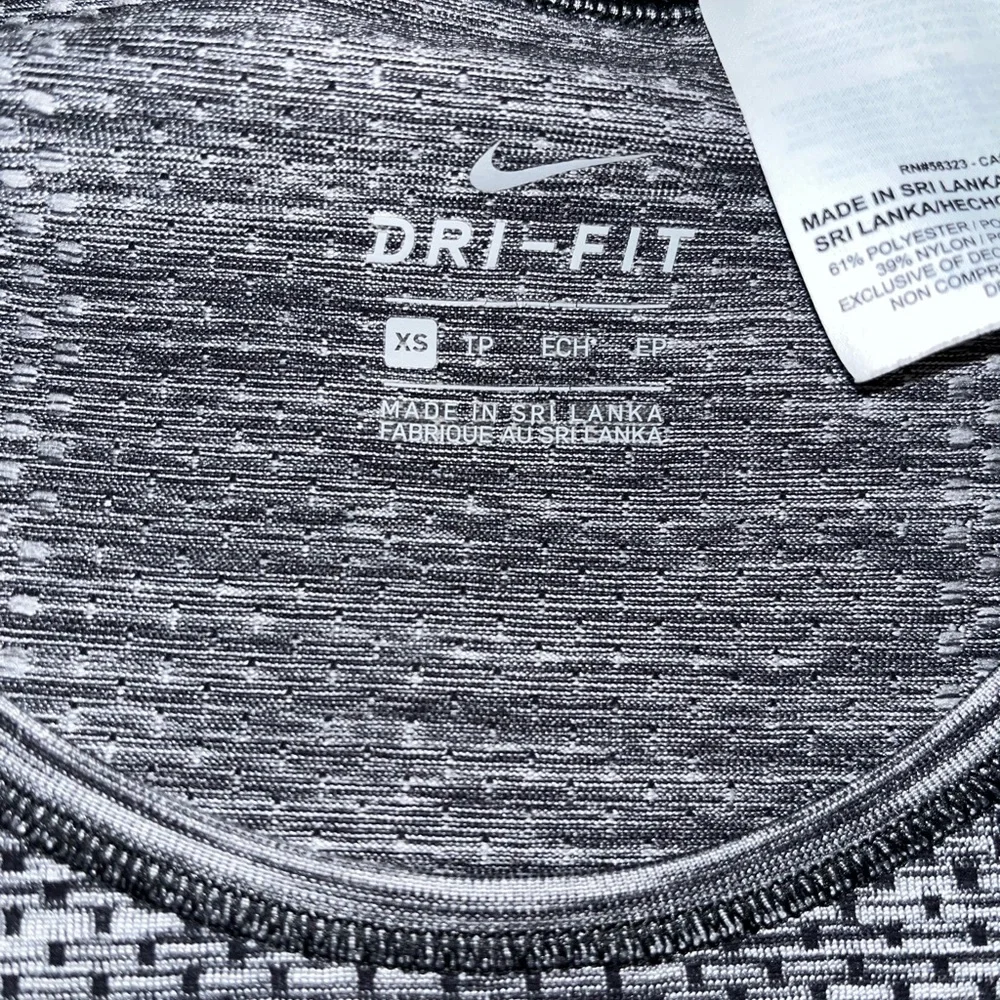 Nike Running Shirt - Picture 2 of 4